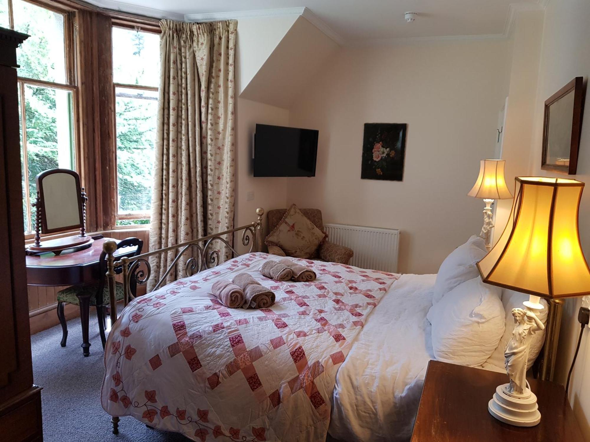 Cambus O' May Traditional Highland Hotel Ballater Zimmer foto